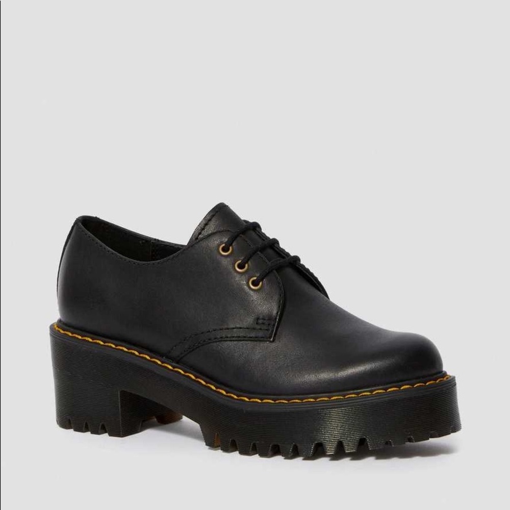 Dr. Marten’s Shriver Low Wyoming platform loafer/Oxford shoe!
